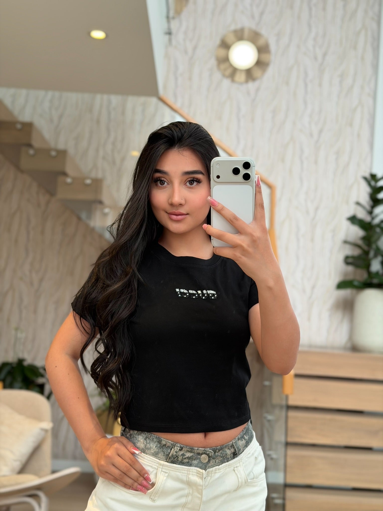 Camiseta corta con apliques en brillo, talla única
