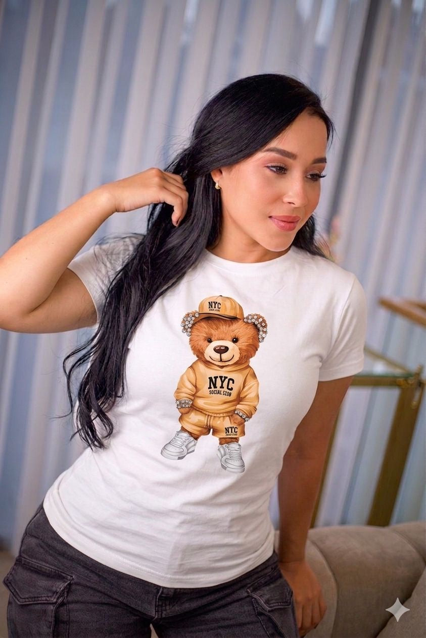 Camiseta blanca, talla única, con estampado de osos.